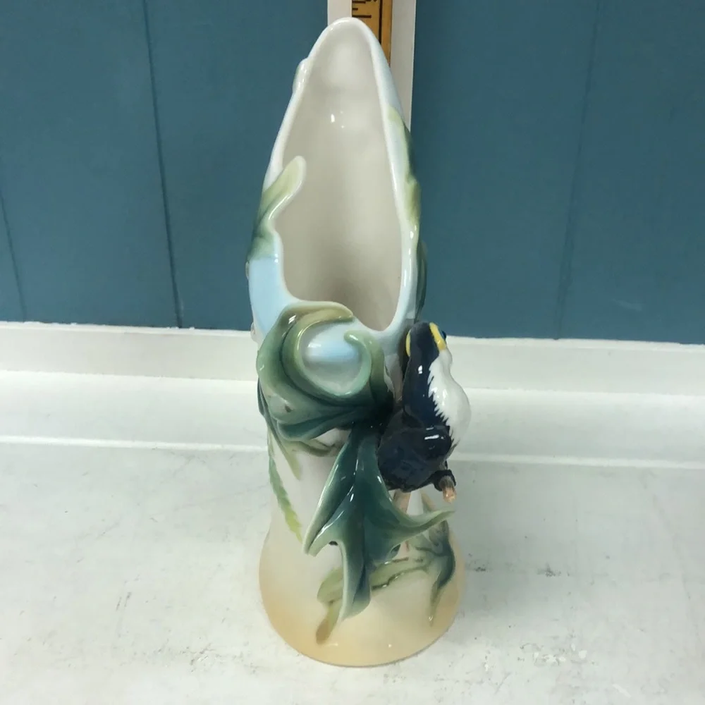 Franz Toucan Tucan Paradise Calls 3D 9” Vase Tropical Rainforest theme‎